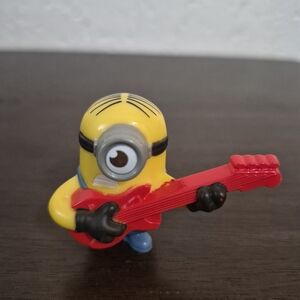 2019 McDonald's The Rise of Gru Minion Guitar Stuart Happy Meal Toy
